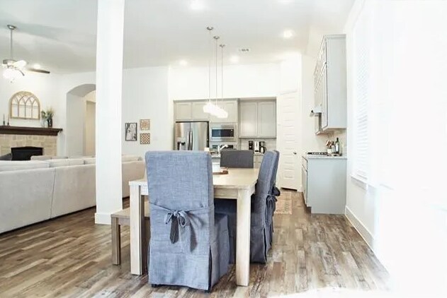 Foto del edificio - 3812 Deer Point Dr