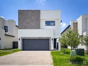 Building Photo - 530 Silvana Dr