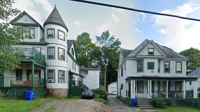 Building Photo - 403-407 College Street
