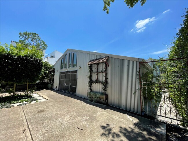 Building Photo - 5911 Winsome Ln