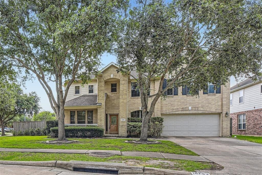 Foto principal - 16703 Summer Cypress Ct