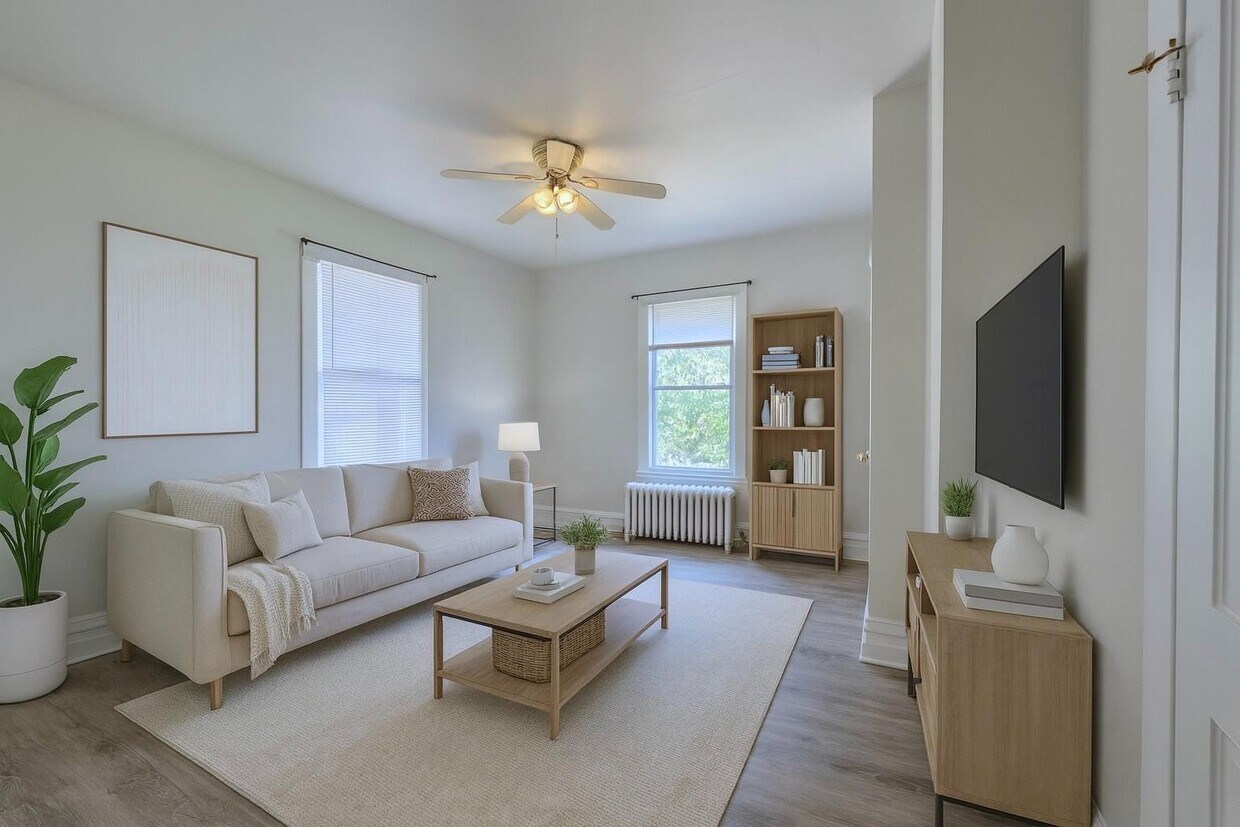 Foto principal - 301 W Beverley St