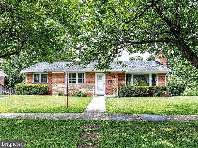 Building Photo - 4907 Elsmere Ave
