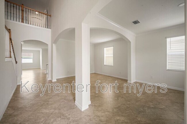 Building Photo - 4234 Bluegrass Dr