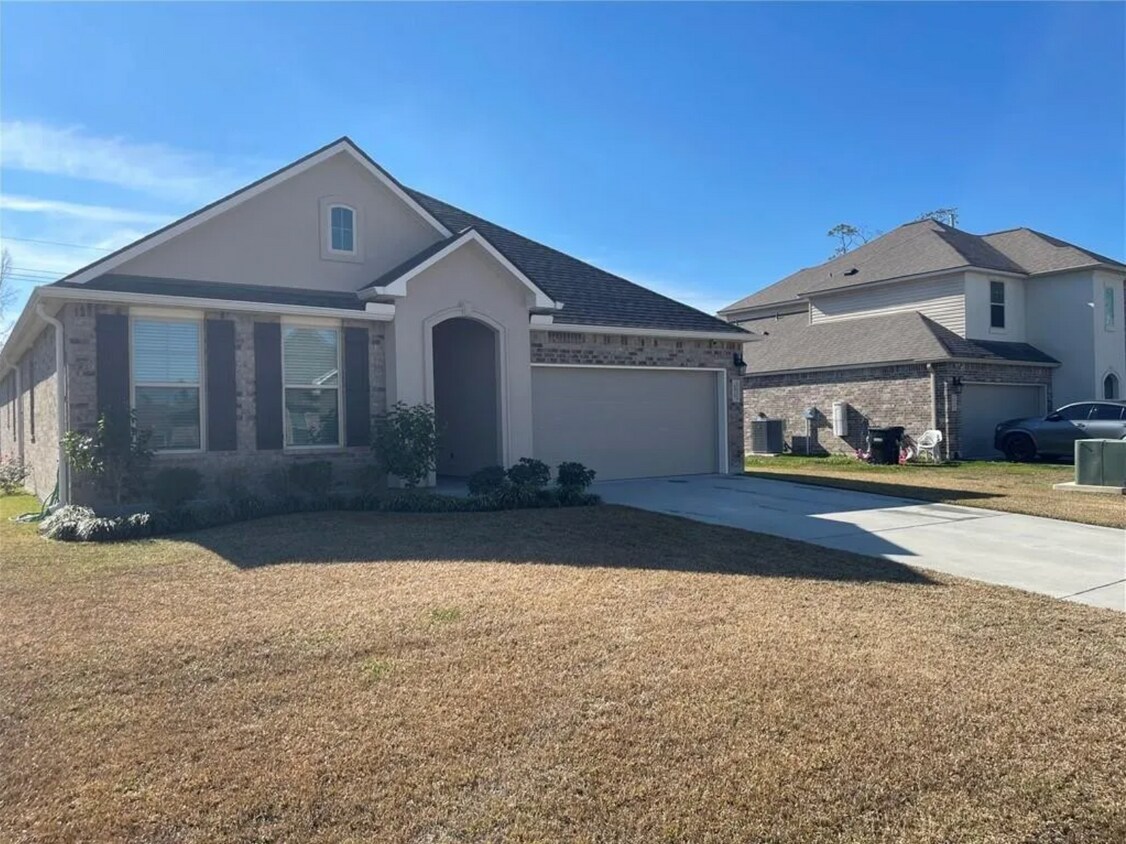 Foto principal - 24122 Conservation Way Ave