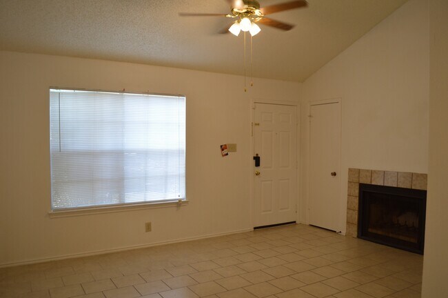 Foto del edificio - Nice well-maintained 2 bedroom 1 bath home