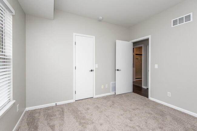 Renovated Bedroom - Melrose Court