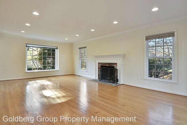 Foto del edificio - 4 br, 4.5 bath House - 10121 Donegal Court
