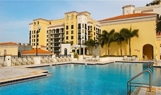 Foto del edificio - 801 S Olive Ave