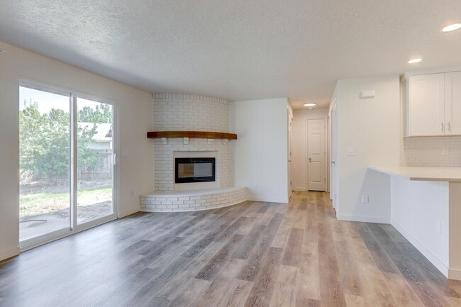 Building Photo - Hoff Dr. Duplex