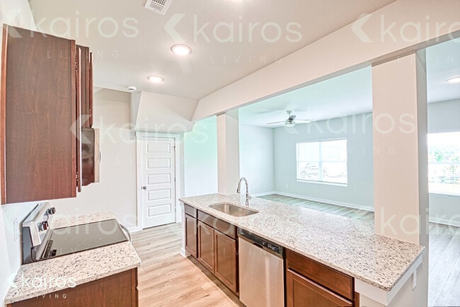 Foto del edificio - 6401 Cotton Creek Rd NW.