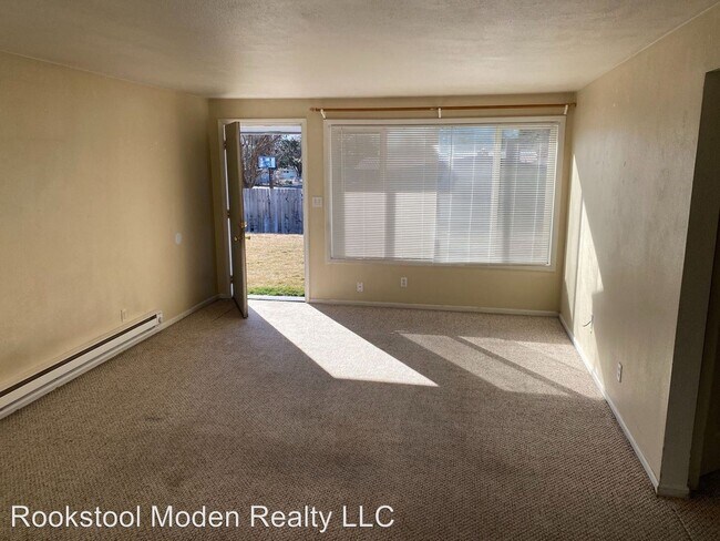 Building Photo - 5883 Onyx Ave