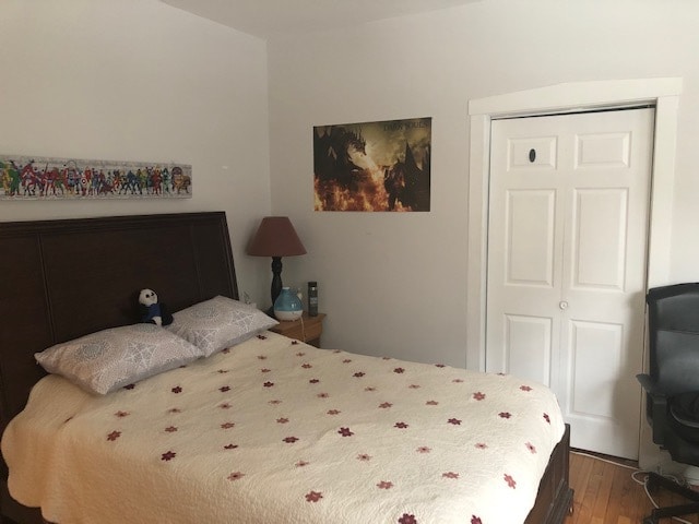 Dormitorio 1 - 5551 S Kimbark Ave