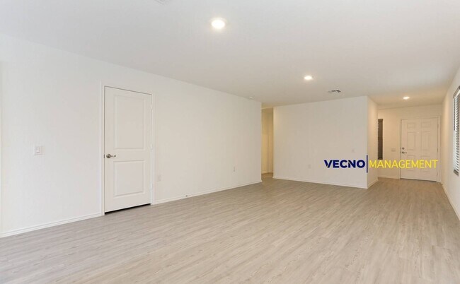 Building Photo - 4539 Martin Wy
