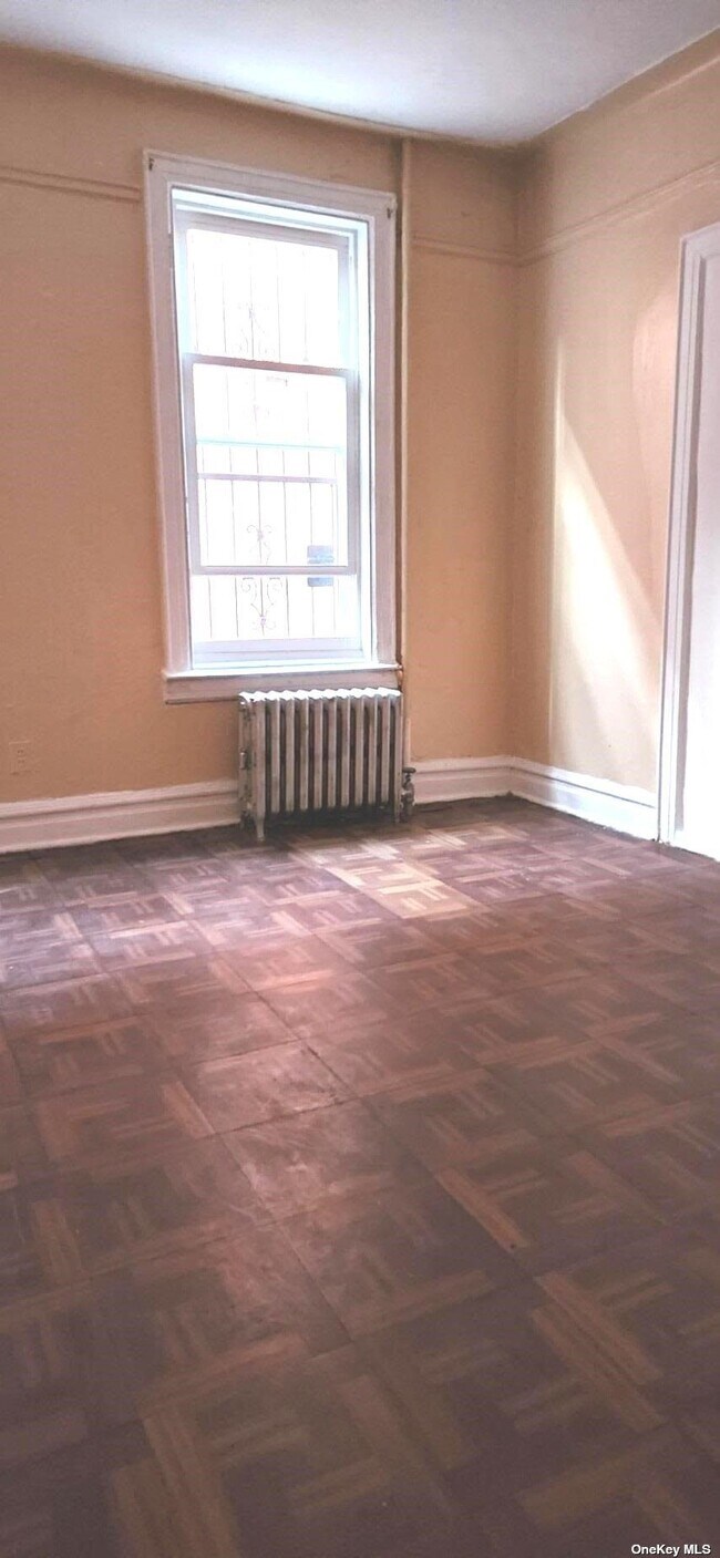 1028 E 93rd St, Brooklyn, NY 11236 Room for Rent in Brooklyn, NY