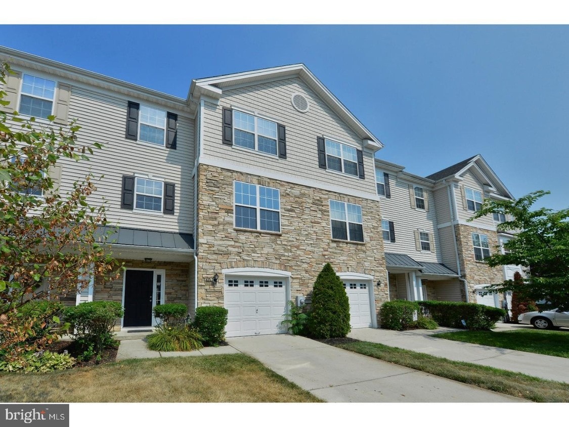 148 Acorn Dr, Mount Royal, NJ 08061 Townhome Rentals in Mount Royal