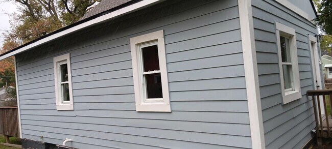 Foto del edificio - 919 12th Ave NE