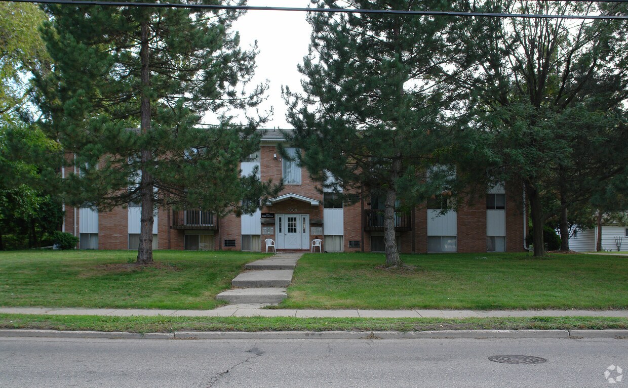 The Hazelton Apartments Apartments in Lansing, MI