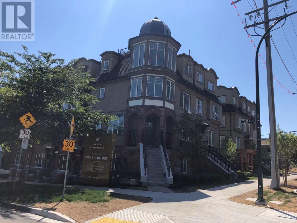 Photo principale - 7529 Yukon St