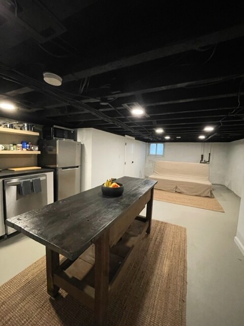 Building Photo - 342 Bramhall Ave