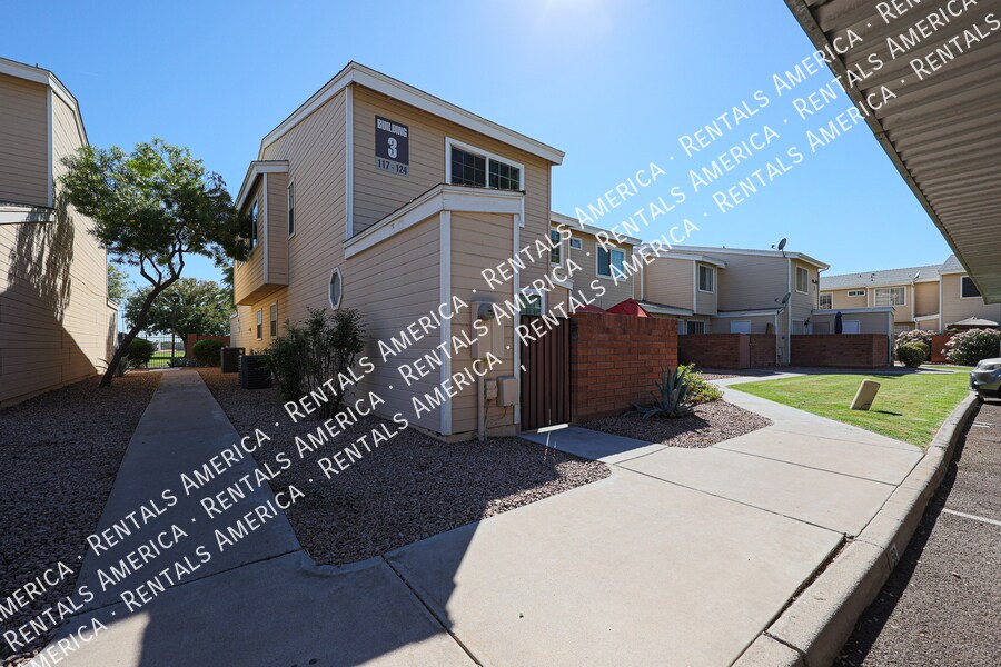 Primary Photo - Nice 2 bedroom!