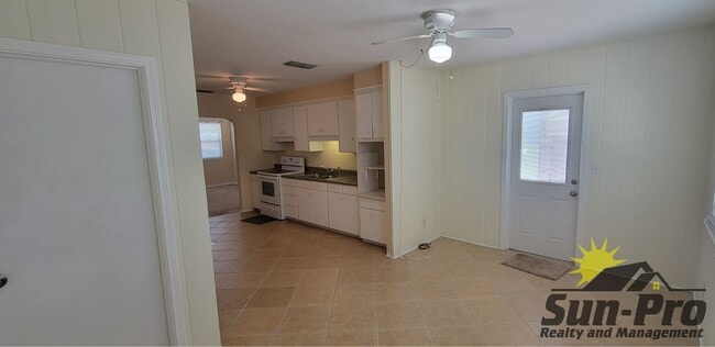 Building Photo - 1532 Espanola Ave