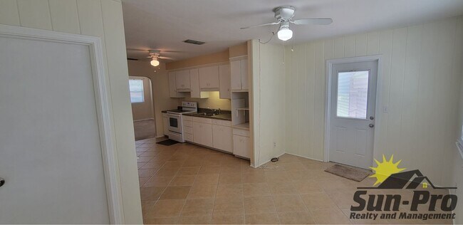 Foto del edificio - 1532 Espanola Ave