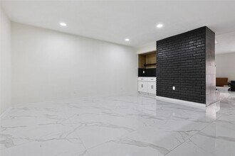 Building Photo - 6814 Loch Langham Dr