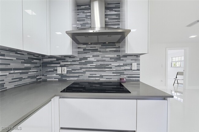 Building Photo - 13880 Lazy Ln