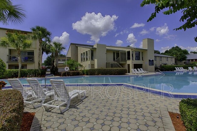 Foto del edificio - 4209 S. Semoran Blvd