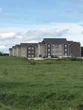 Building Photo - 825 Kirkwood Pkwy SW