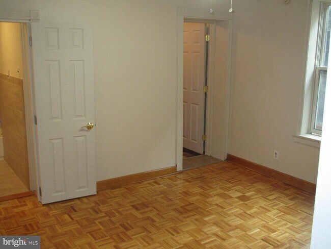 Foto del edificio - 1220 Pine St