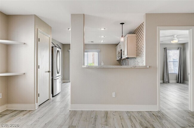 Building Photo - 11092 Verismo St
