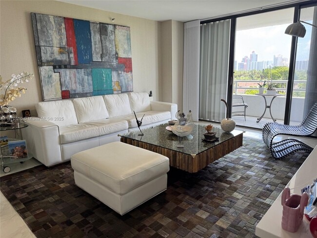 Foto del edificio - 20225 NE 34th Ct