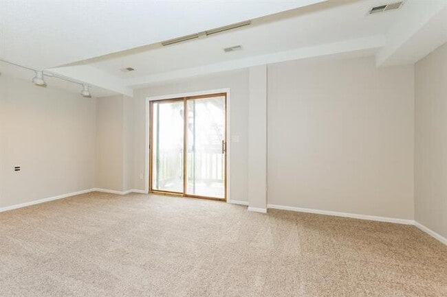 Building Photo - 8835 NE 73rd Court, Kansas City, MO, 64158