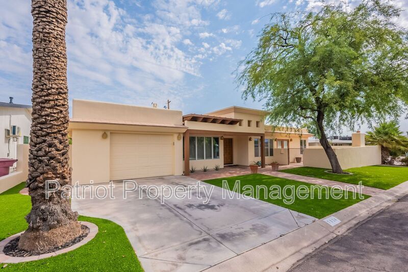 Foto principal - 7024 E Orange Blossom Ln