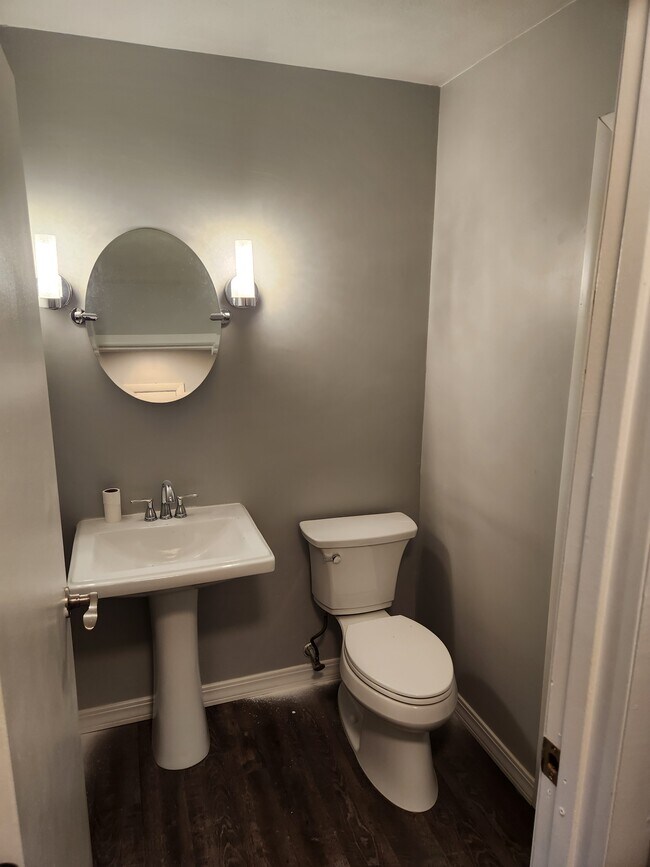 hall bath - 717 Gordon Smith Blvd Apartment