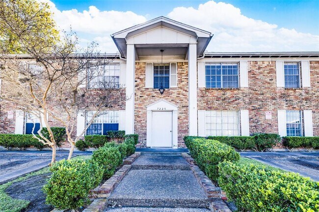 Foto del edificio - 7225 Beechnut St