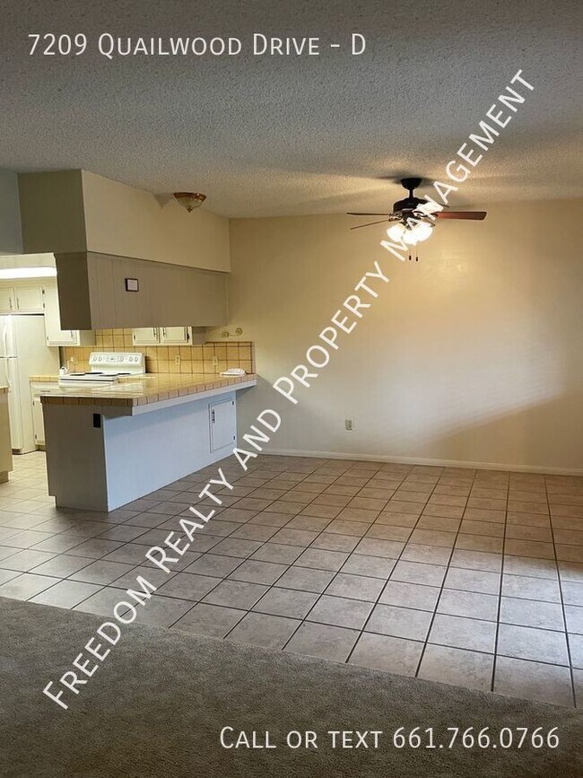 Building Photo - Quailwood Villa Apartments