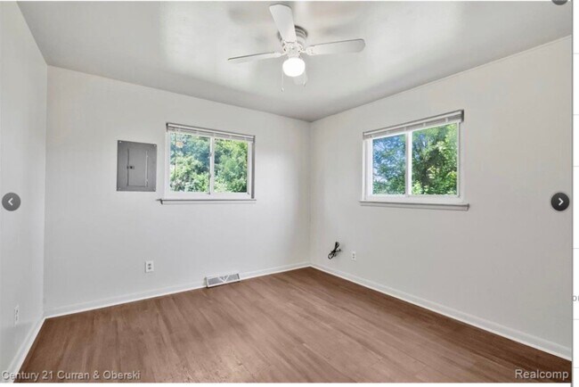 Building Photo - 212 Arcola St