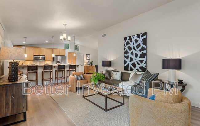 Foto del edificio - 14636 Jomark Ln