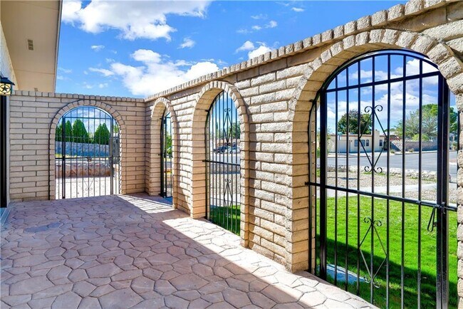 Building Photo - 7224 Ramada Dr