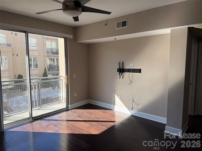 Foto del edificio - 1315 East Blvd