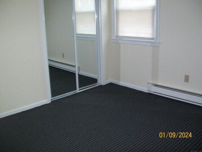 Foto del edificio - 137 Howe Ave