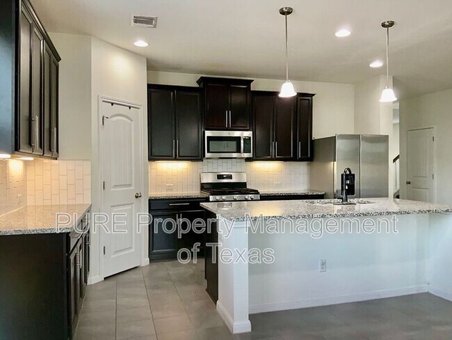 Foto del edificio - 5681 Porano Cir