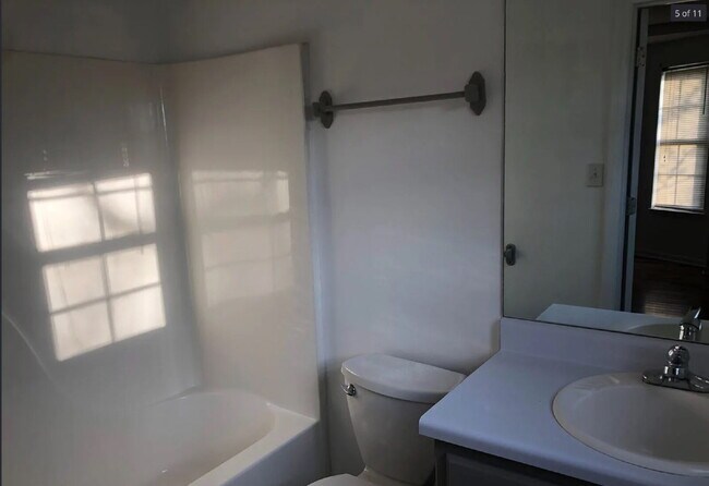 Foto del edificio - 2614 Church St