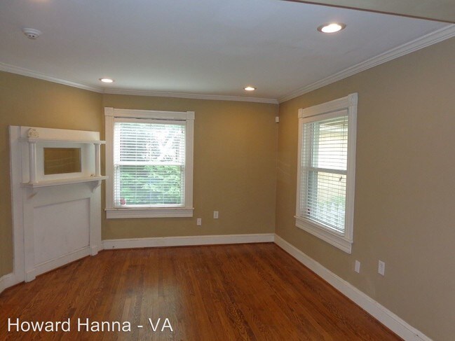 Foto del edificio - 4 br, 2 bath House - 1148 Bainbridge Blvd.