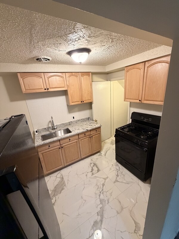 Foto del edificio - 9501 Greenview Ave
