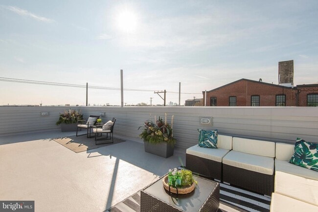 Building Photo - 2612 Trenton Ave