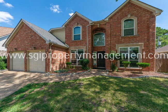 Foto del edificio - 6001 Pinwood Cir